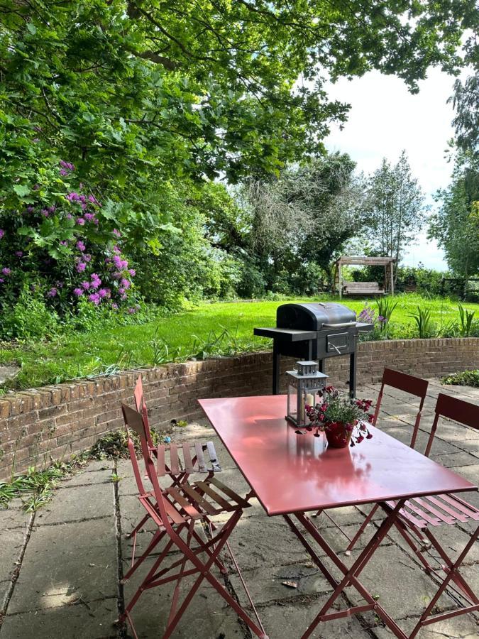 Peaceful Cottage With Private Garden Hailsham Exterior foto
